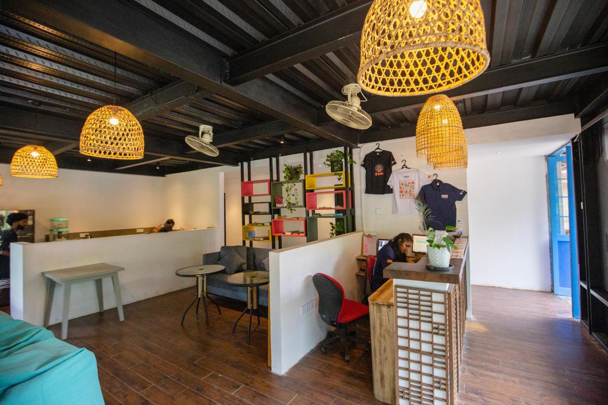 Hangover Hostels 埃拉 外观 照片