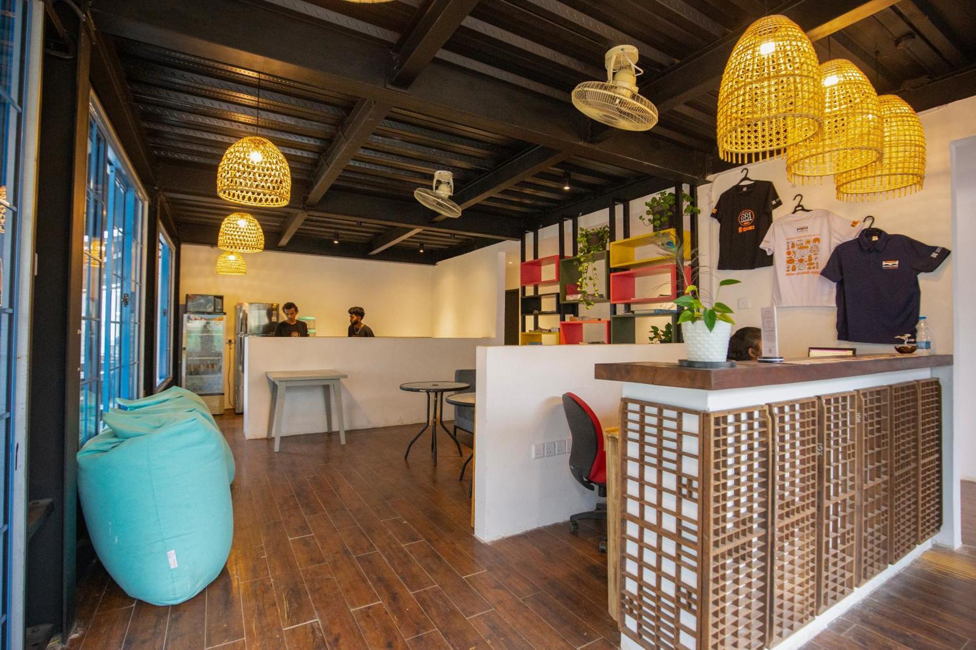Hangover Hostels 埃拉 外观 照片